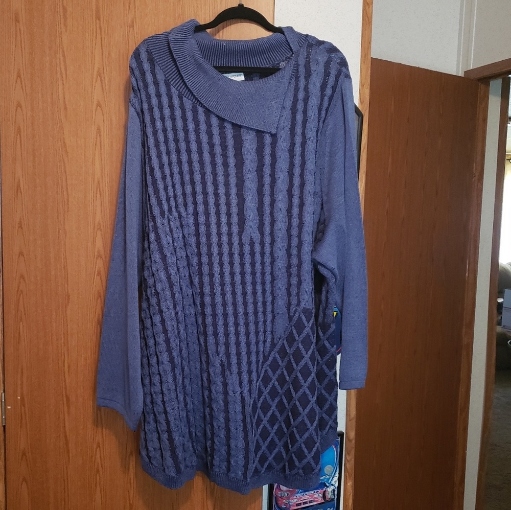 Gorgeous blue Catherine's sweater